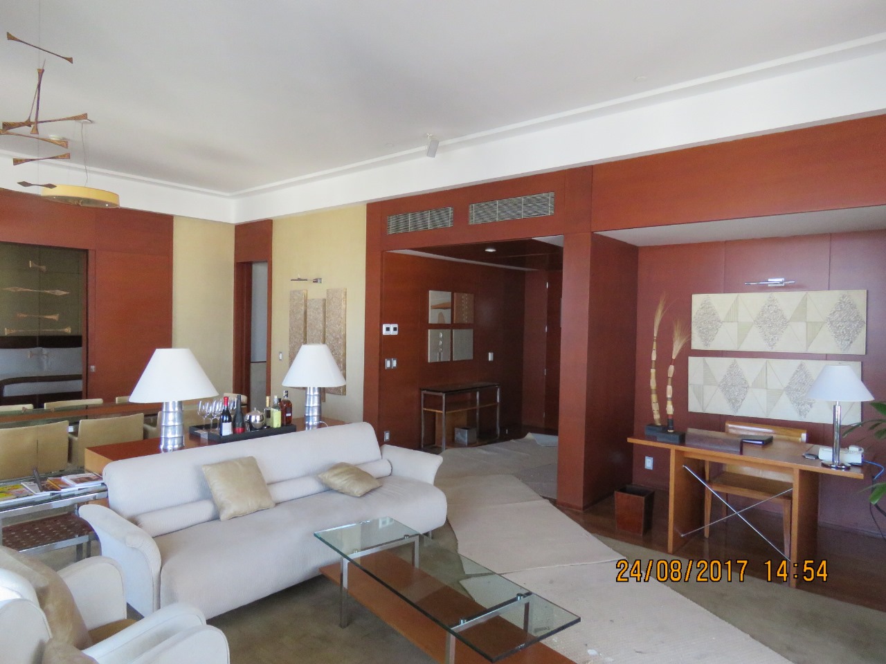 Suite (12)