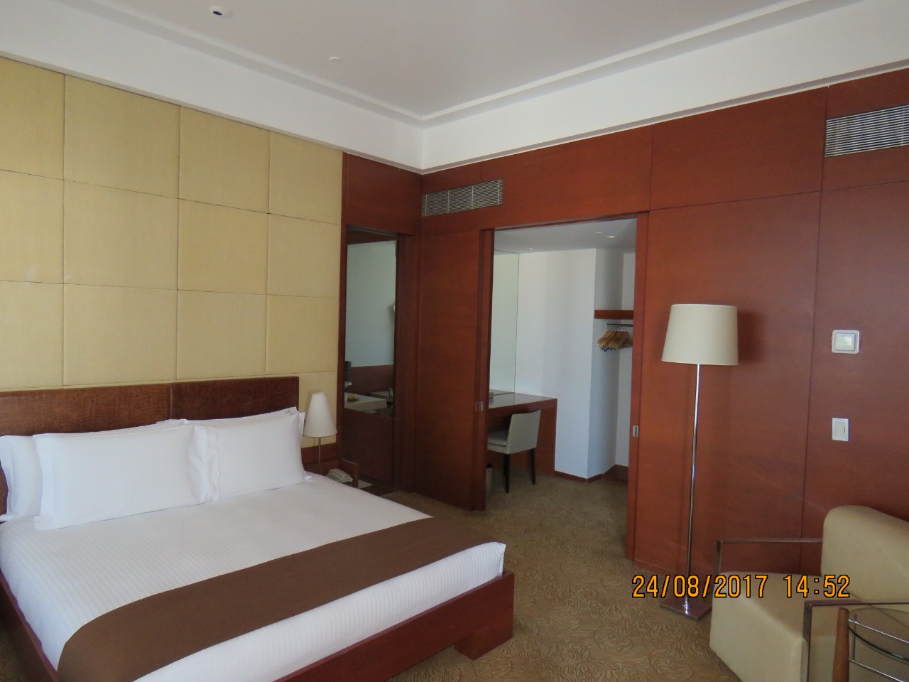 Suite (6)